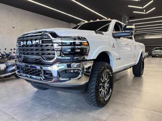 RAM 3500 6.7 I6 TURBO DIESEL LIMITED LONGHORN CD 4X4  AUTOMÁTICO